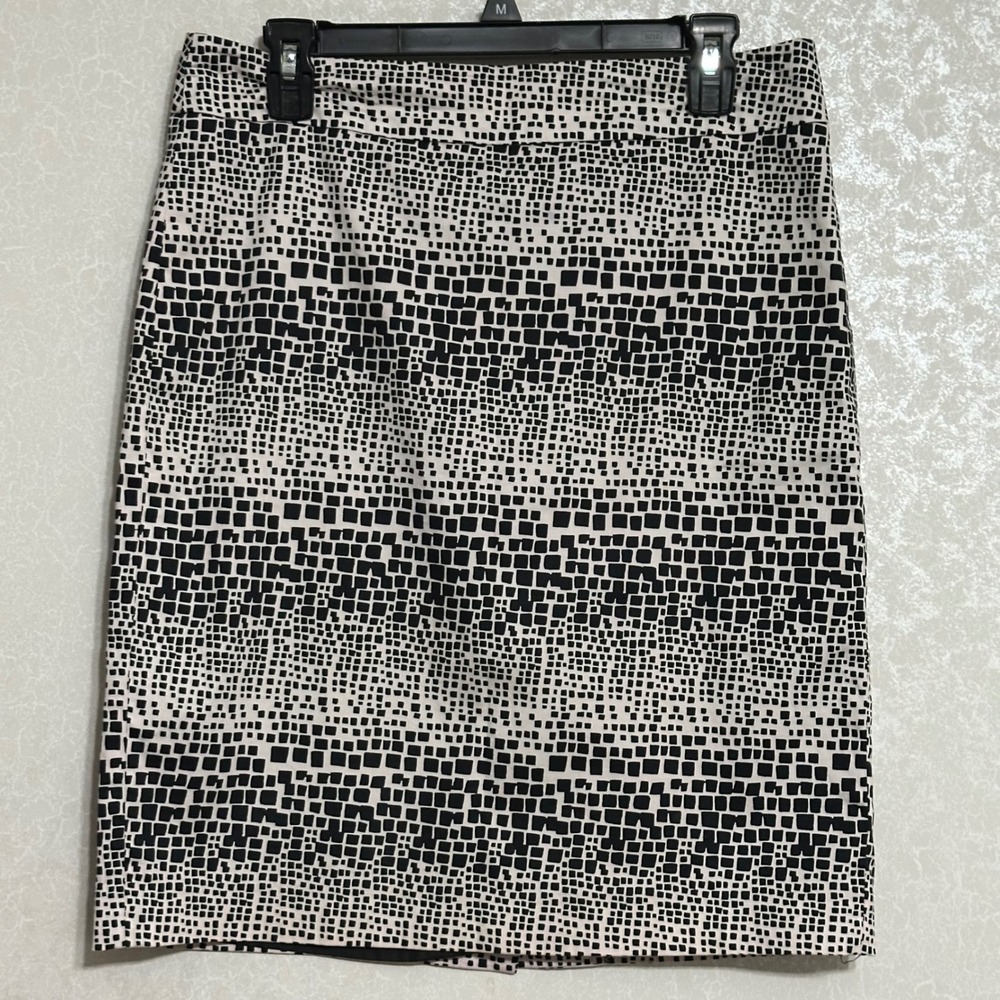 Ann Taylor Pencil Skirt Black White Geometric Square Print Workwear Career Sz 8